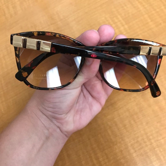 ❌SOLD❌NEW! Relativity sunglasses - Picture 4 of 4